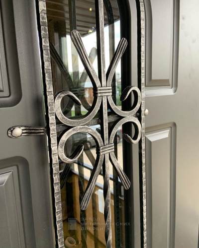 Фото входной двери №53