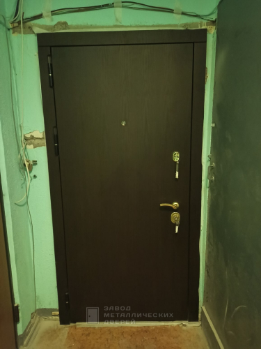 Фото двери в квартиру №40